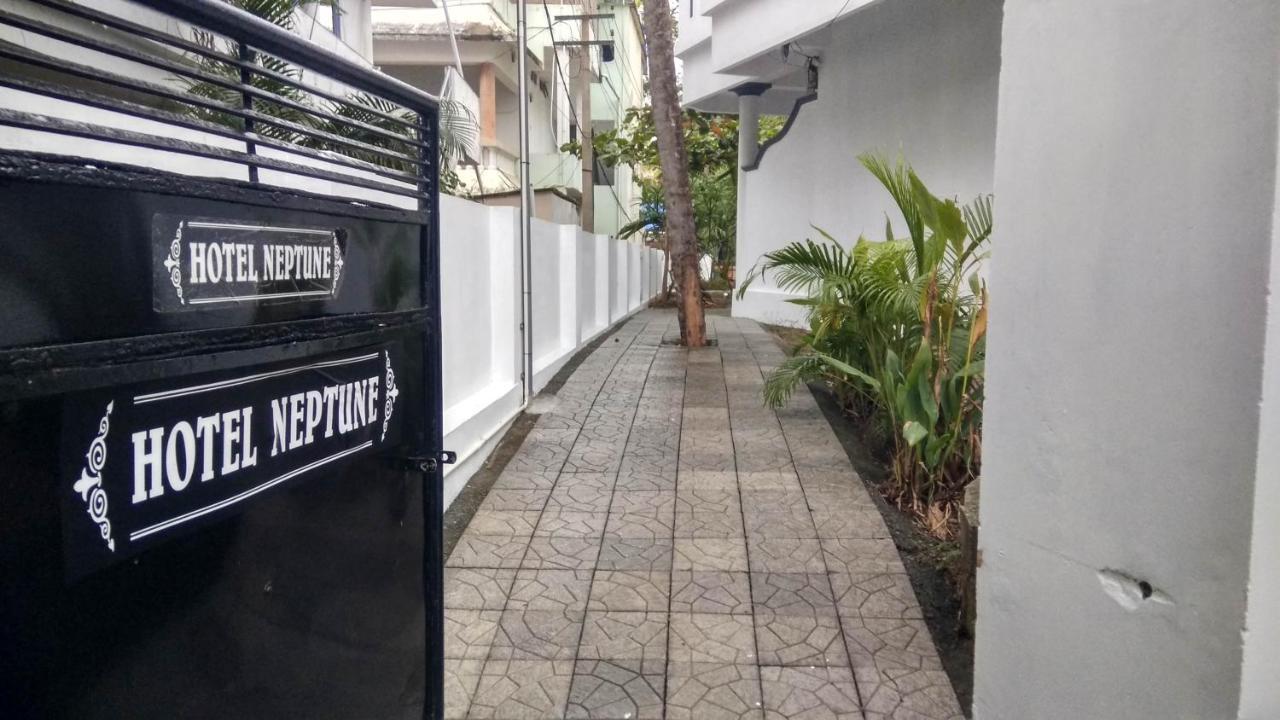 Hotel Neptune Kovalam Thiruvananthapuram Eksteriør billede