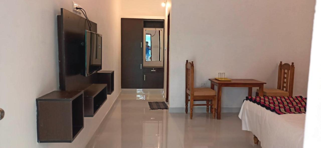 Hotel Neptune Kovalam Thiruvananthapuram Eksteriør billede